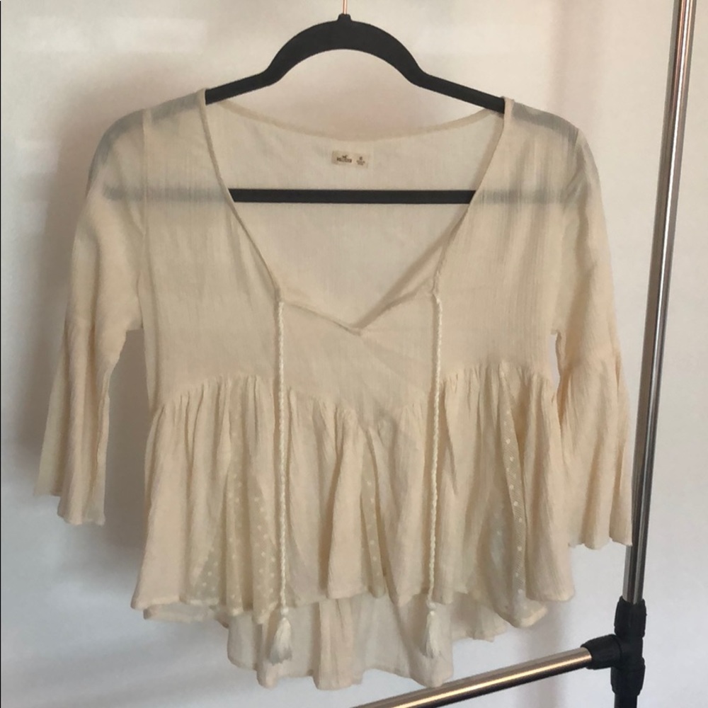 Hollister top